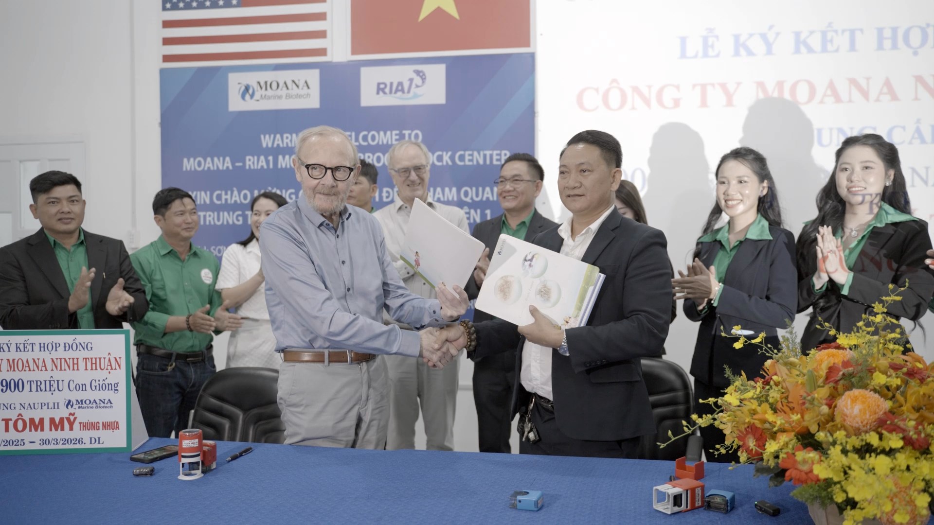 Lễ ký kết hợp đồng Tôm Mỹ Moana Marine Biotech